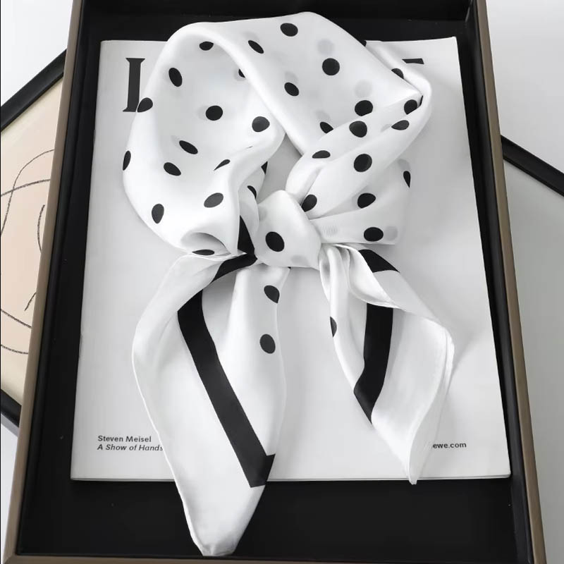 Роскошный женский шарф в горош – обзор и цена Silk Neck Scarf